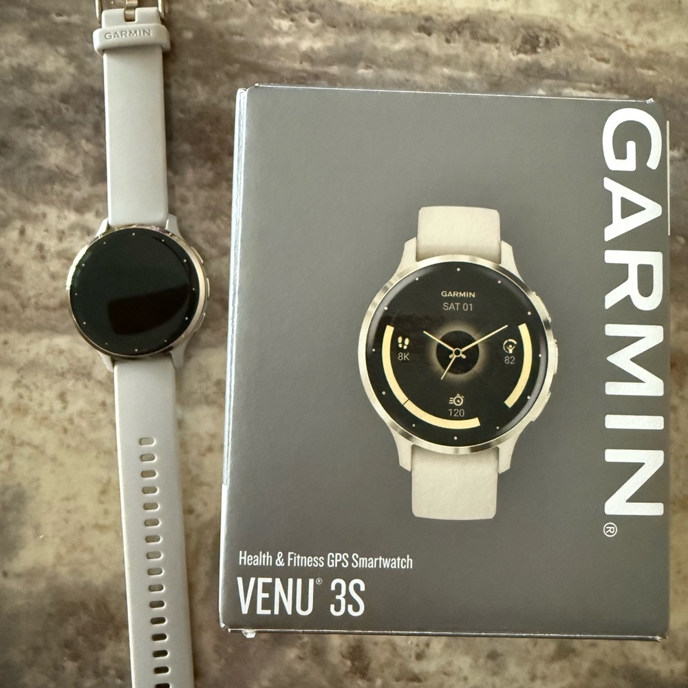 Garmin Venu 3S Smartwatch - like new, barely used